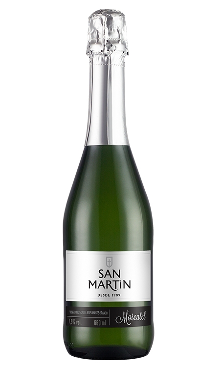 Espumante San Martin Branco Moscatel Brasil Moscato 660ml
