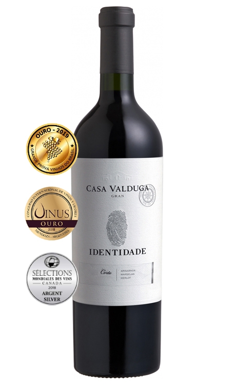 Vinho Casa Valduga Tinto Seco Brasil Identidade Arinarnoa, Marselan, Merlot 750ml
